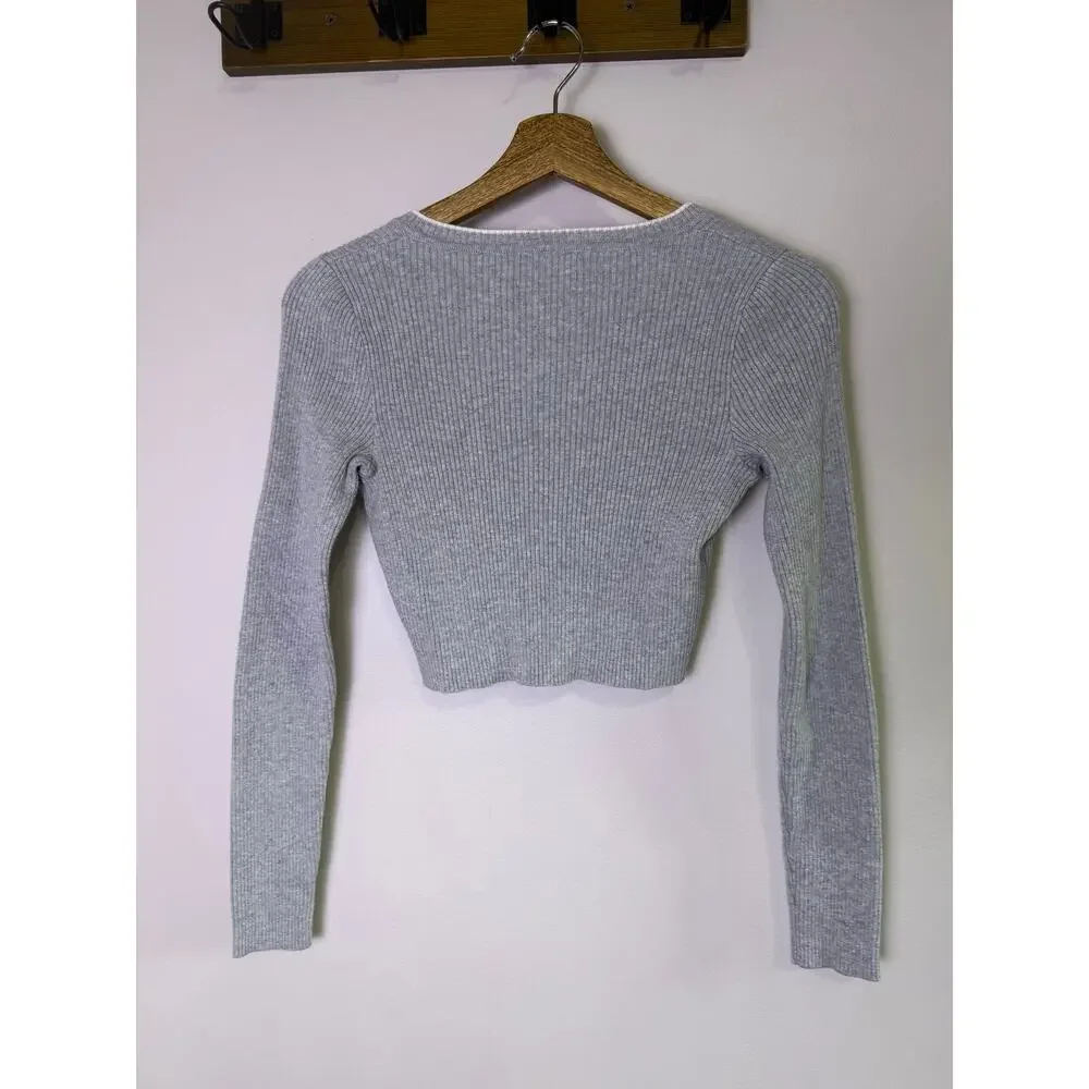 Brandy Melville Ribbed Gray V Neck Crop Top Long Sleeve Fitted OS